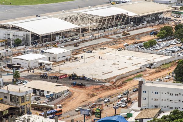 A 29 dias da Copa do Mundo, aeroporto Marechal Rondon ainda est em obras