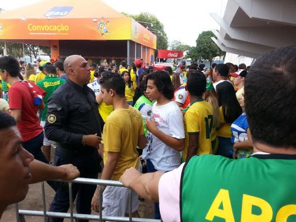 Aps tumulto do ltimo jogo do Brasil, esquema de entrada no Fifa Fan Fest Cuiab  alterado