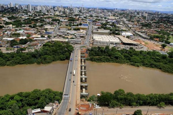 Ponte Júlio Muller terá interdição parcial para obra do VLT
