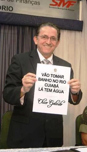 Por falta d’água, prefeito Galindo vira ‘meme’ na internet <font color=orange>(confira imagens)</font