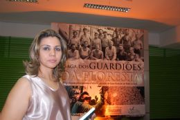 A jornalista Cristiane Oliveira é autora do livro A Saga dos Guardiões da Floresta – Uma viagem Emocionante à História do Setor de Base Florestal de Mato Grosso