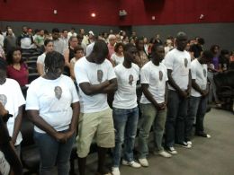 Estudantes da Guiné-Bissau participam de ato na UFMT