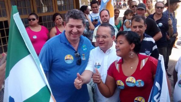 Guilherme Maluf durante a campanha eleitoral deste ano, ao lado do governador Pedro Taques