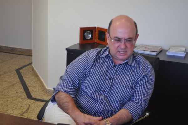 Deputado estadual - José Riva - presidente da ALMT
