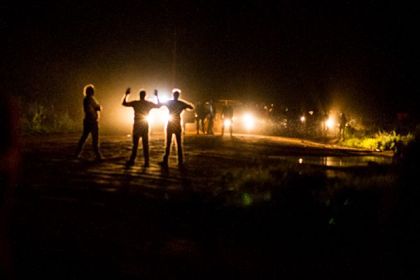 Segund encontro entre manifestantes e policiais acontece na BR 080 durante a noite