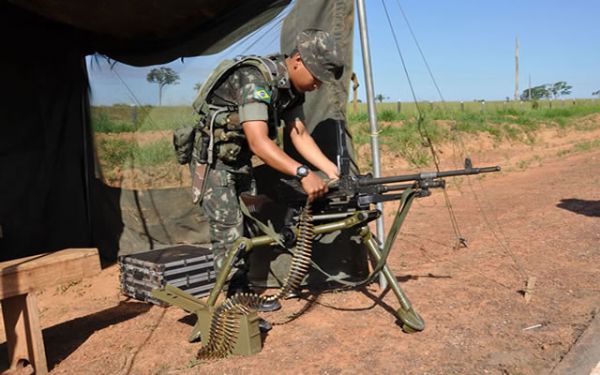 Exército brasileiro nega retirada de destacamento na fonteira de Mato Grosso com a Bolívia