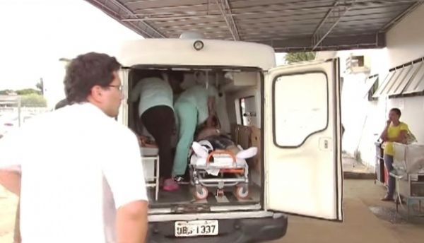 Equipe médica ainda tentou reanimar o colega de trabalho dentro da ambulância, mas ele não respondeu ás massagens torácicas