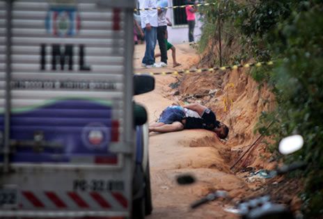 Ex-presidiário é morto com cindo tiros próximo a praça em Mato Grosso