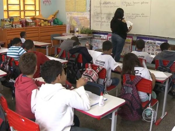 Unesco diz que Brasil atingiu objetivos no acesso de alunos do 1 ao 5 ano do ensino fundamental