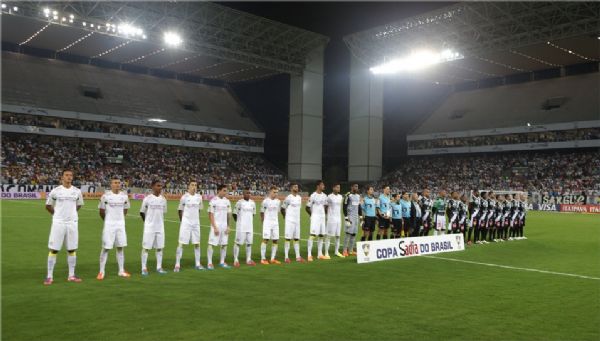 Mixto e Santos fizeram o jogo inaugural da Arena Pantanal na noite da ltima quarta-feira