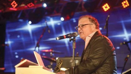Guilherme Arantes relembra sucessos da carreira em concerto gratuito; confira