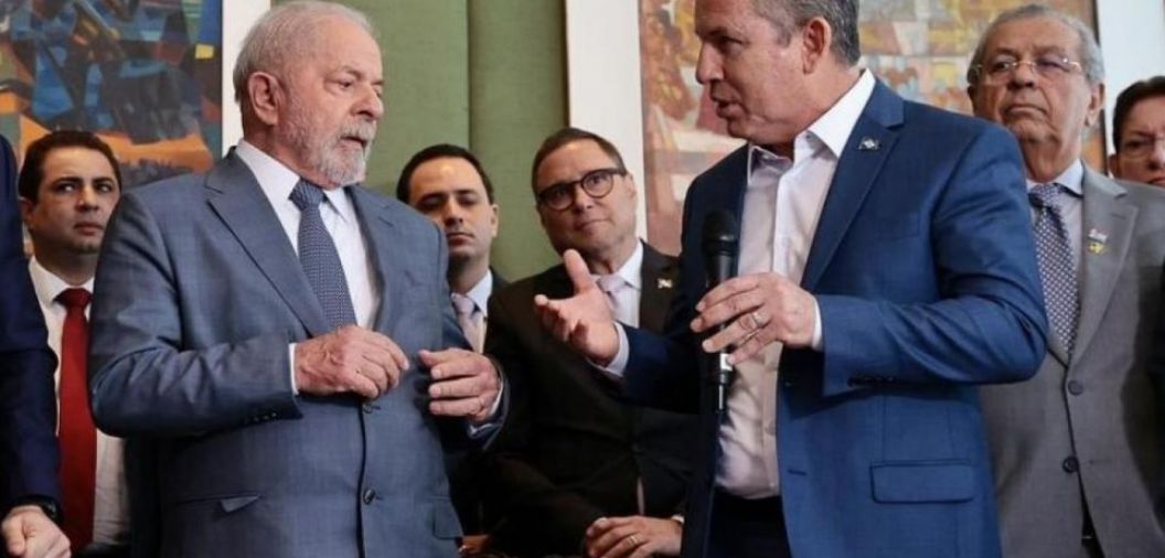 Mendes avalia que comunicao tem sido grande desafio do governo Lula em resposta  crise no RS
