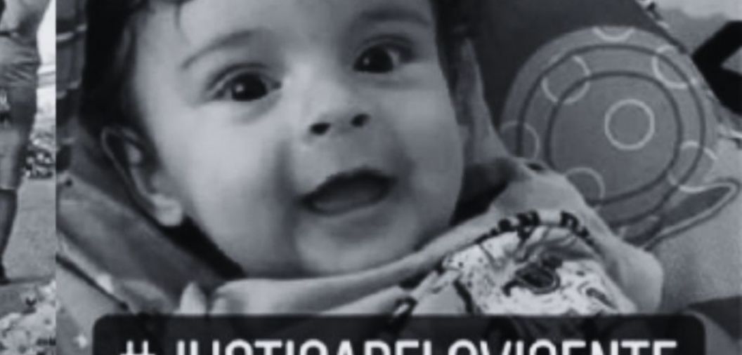 Familiares de beb morto em berrio organizam protesto em frente  creche Espao Criana Feliz