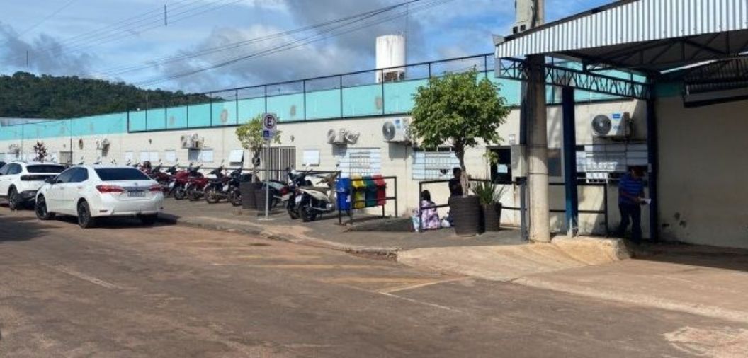 Oposio acusa prefeito de no cumprir promessa e cobra pagamento para funcionrios da Santa Casa
