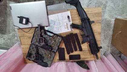 Operao prende treze e revela que membros do PCC receberam armas de CACs