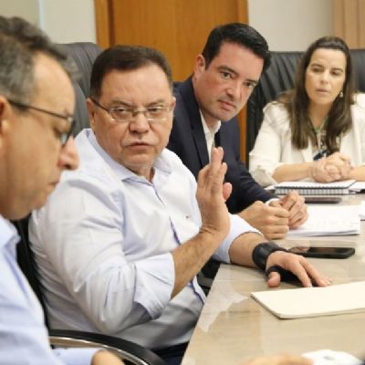 Botelho defende proposta que retira terra de desmatadores: ' inadmissvel uma postura como essa'