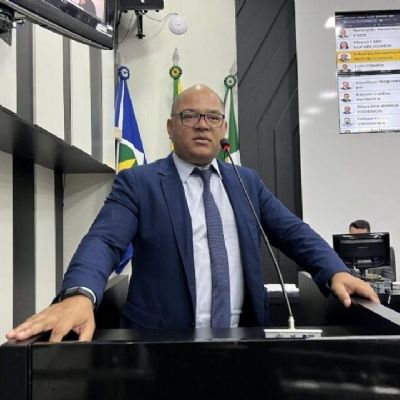 Vereador denuncia que prefeito quer modificar gesto educacional de Cuiab