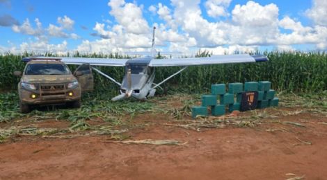Gefron apreende 500 kg de cocana aps queda de aeronave em milharal