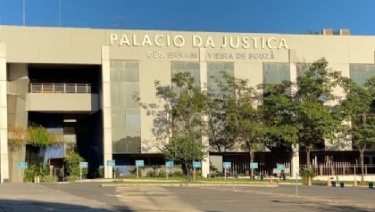 Tribunal de Justia define novo nome para a Stima Vara Criminal de Cuiab; seis remoes aprovadas