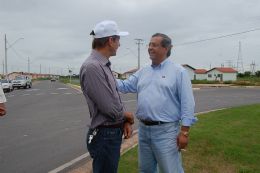 Prefeito de Cuiab, Wilson Santos (PSDB), e senador Jaime Campos (DEM) vistam obras da Avenida das Torres