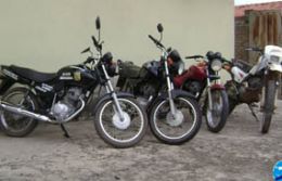 Polcia recupera trs motos roubadas no fim de semana