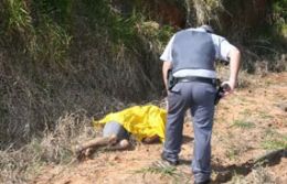Corpo decapitado  achado perto de fazenda e cabea no  encontrada