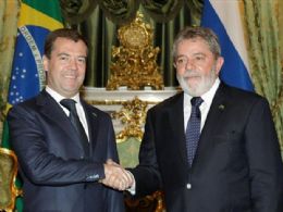Presidente da Rssia afirma que chance de acordo com Ir  de 30%, Lula se diz mais otimista