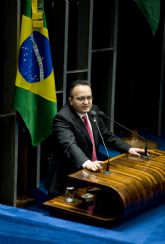 Parlamentares contra corrupo apoiam 'faxina' de Dilma