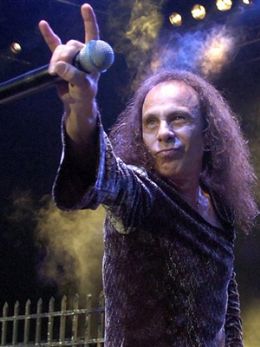 Ex-vocal do Black Sabbath ,Ronnie James Dio, dolo do heavy metal morre aos 67