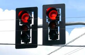 SMTU instala semforo em cruzamento na Fernando Corra