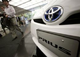 Vendas do hbrido Prius reduzem prejuzo da Toyota