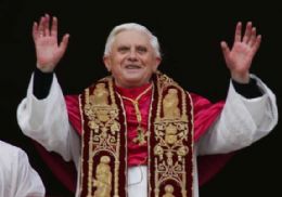 Papa doa US$ 50 mil a vtimas de tufo Morakot na sia