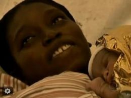 Aps tremor, beb nasce saudvel em hospital de campanha no Haiti