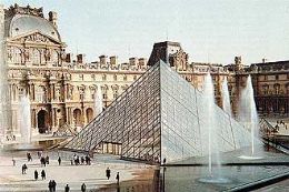 Museus de Paris fecham as portas devido a greve