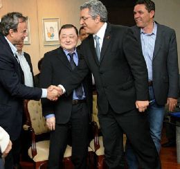 Mauri de Lima e o ministro da Sade, Alexandre Pafilha