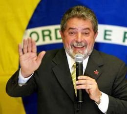 Pobre  bom para ver em filme, ironiza Lula sobre problema de moradia