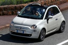 Fiat comea a vender o Cinquecento conversvel