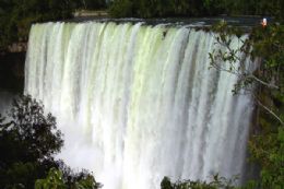 Pedro Oliva desceu cachoeira de 38,7 metros de altura em menos de 3 segundos