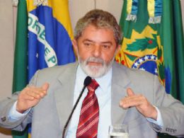 Lula diz no saber se Meirelles deixar BC para eleio