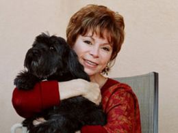 Escritora Isabel Allende vem ao Brasil participar da Flip