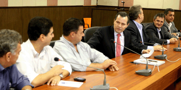 Deputados negam pedido de Silval e derrubam veto ao projeto da Ager