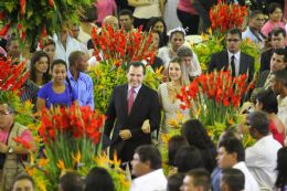 Silval ao lado da filha Carla em casamento comunitrio no Araguaia