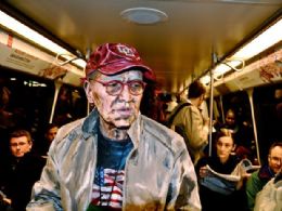 Artista americana transforma pessoas em pinturas a leo