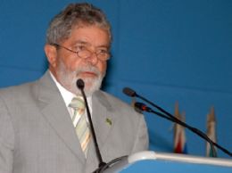 Em cerimnia no Itamaraty, Lula d posse a 10 novos ministros