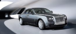Rolls Royce Ghost chega em Frankfurt por US$ 250 mil
