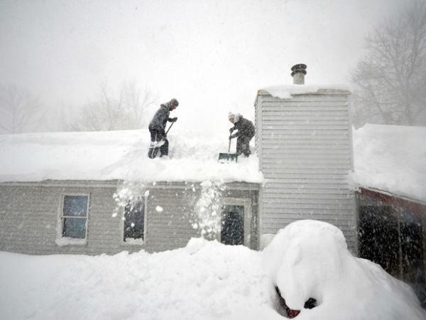Tempestade de neve nos Estados Unidos deixa dez mortos
