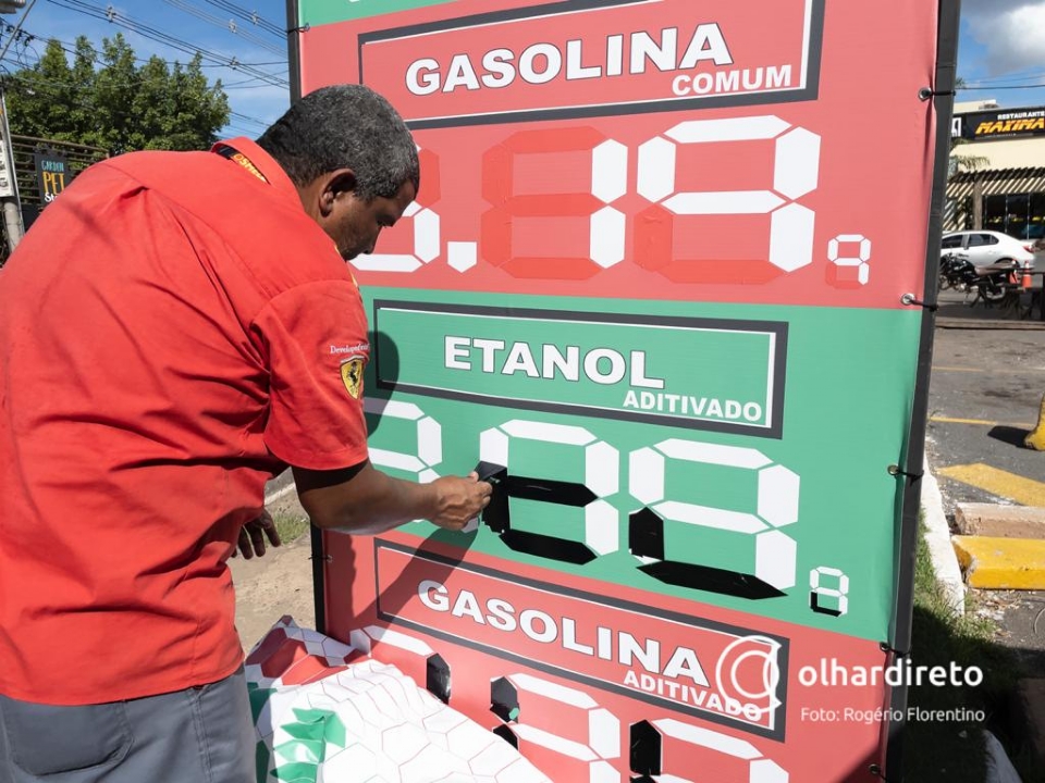 Governo Federal aposta em queda de R$ 0,70 no preo do diesel e at R$ 1,62 da gasolina
