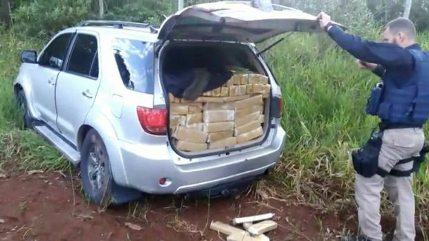 ​Polcia Rodoviria apreende 1,3 tonelada de maconha em SW4 que foi roubada em Cuiab