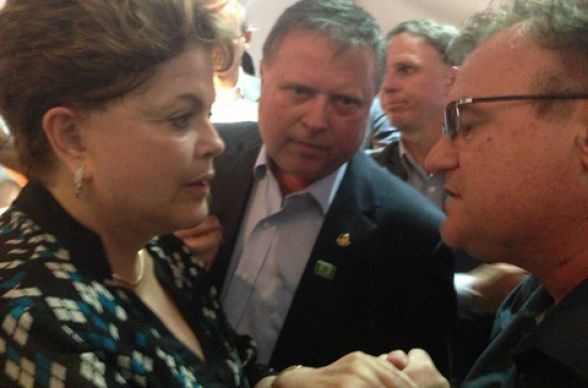 Era 'peita' Sampaio e garante ter acordo com o Planalto para apoiar Dilma e Taques