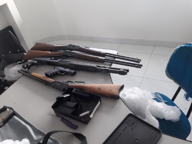 Empresrio  preso com armas pela Polcia Federal em aeroporto de Sinop